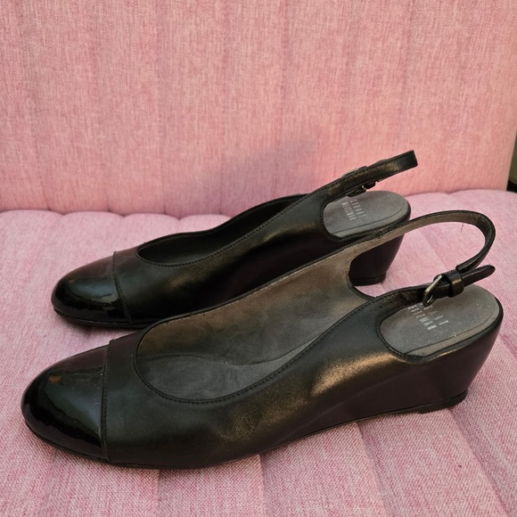 Stuart Weitzman black sling back pump - Picture 7 of 9